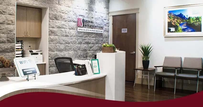 Spinal Interventions front desk and lobby